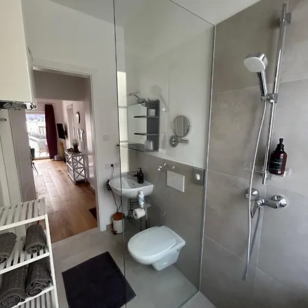 Citylake G23 Apartments Mit Kostenlosem Parkgaragen-Stellplatz !! Gmunden Exterior photo