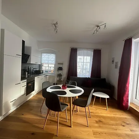 Citylake G23 Apartments Mit Kostenlosem Parkgaragen-Stellplatz !! Gmunden Exterior photo