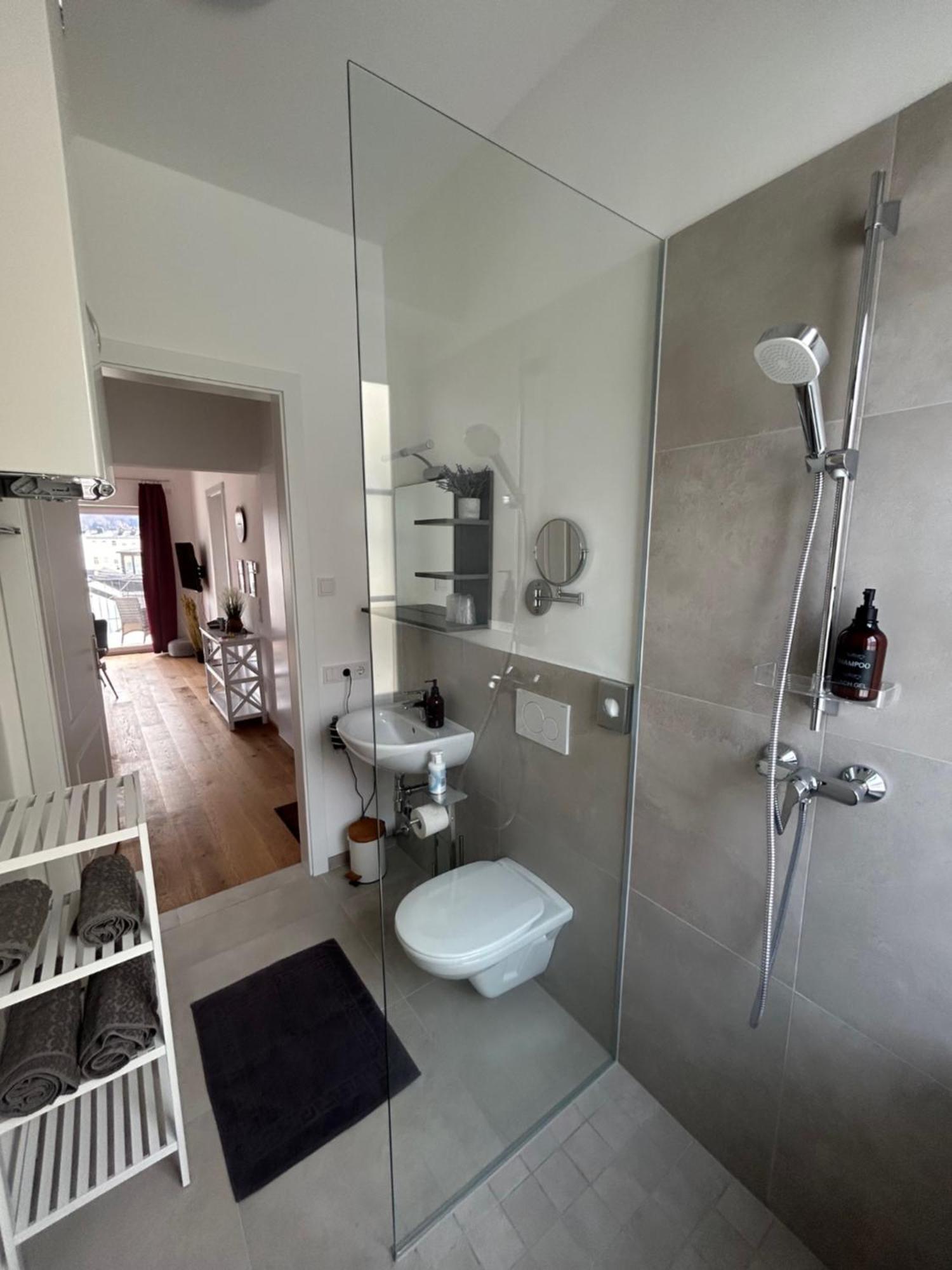 Citylake G23 Mit Kostenlosem Parkgaragen-stellplatz !! Apartment Gmunden