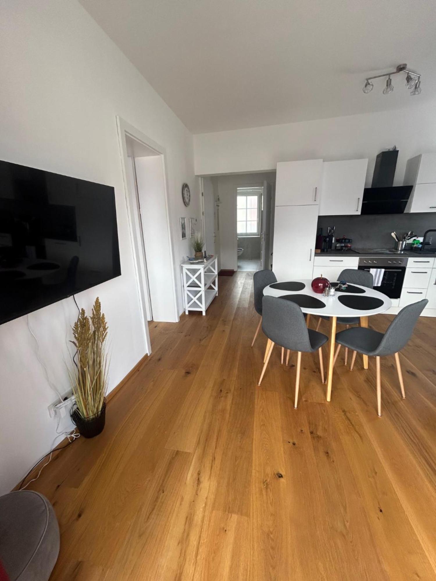Citylake G23 Mit Kostenlosem Parkgaragen-stellplatz !! Gmunden