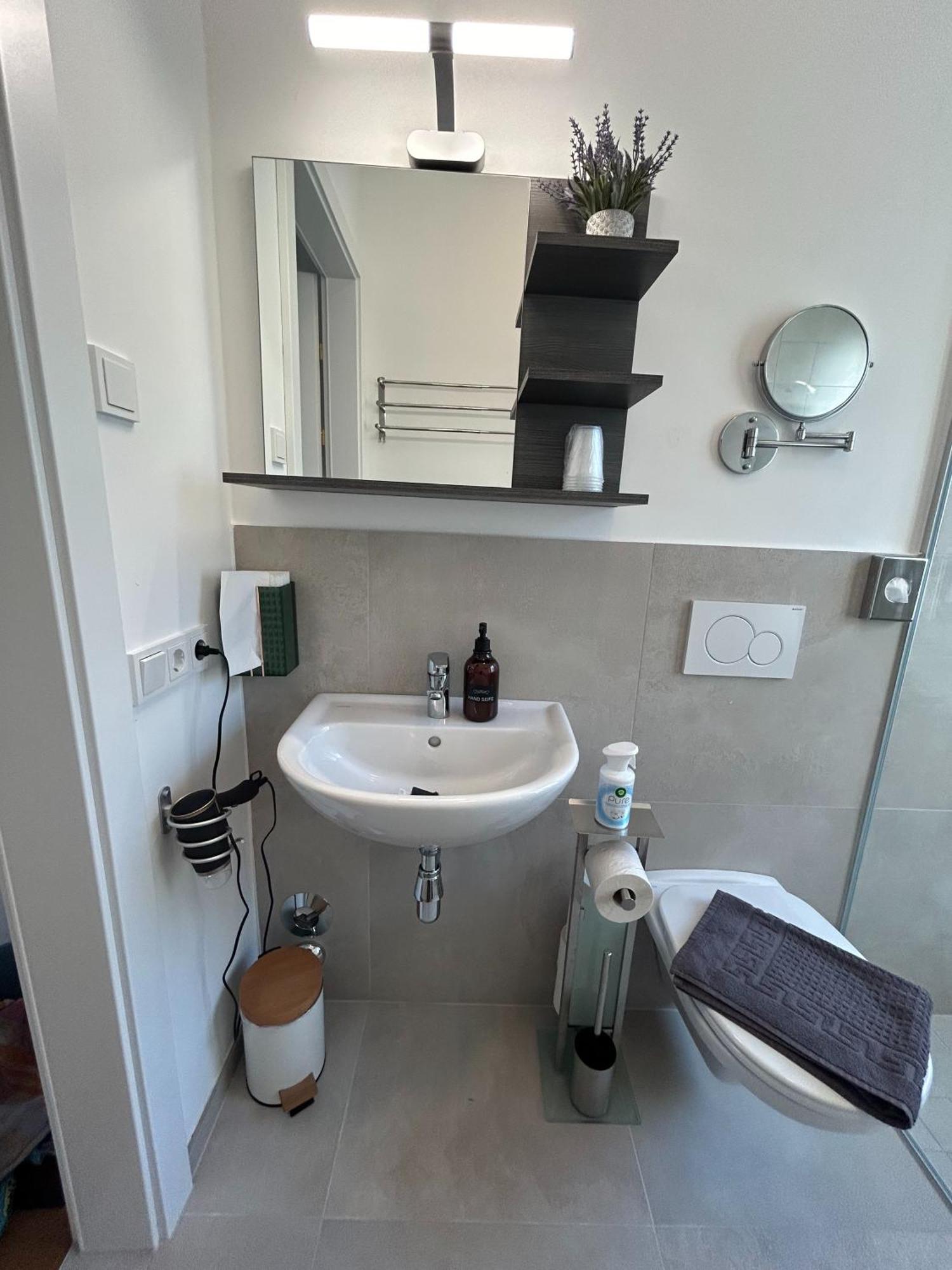 Citylake G23 Mit Kostenlosem Parkgaragen-stellplatz !! Apartment Gmunden